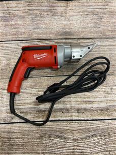 MILWAUKEE 6852-20 6.8 AMP CORDED 18-GAUGE SHEAR (IN BOX) Brand New